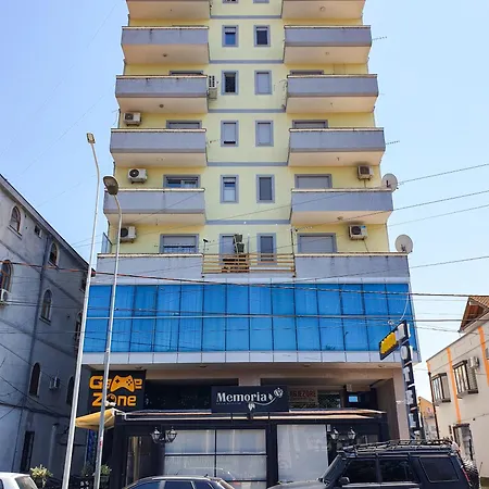 Near Cathedral And Center Apartment Shkoder